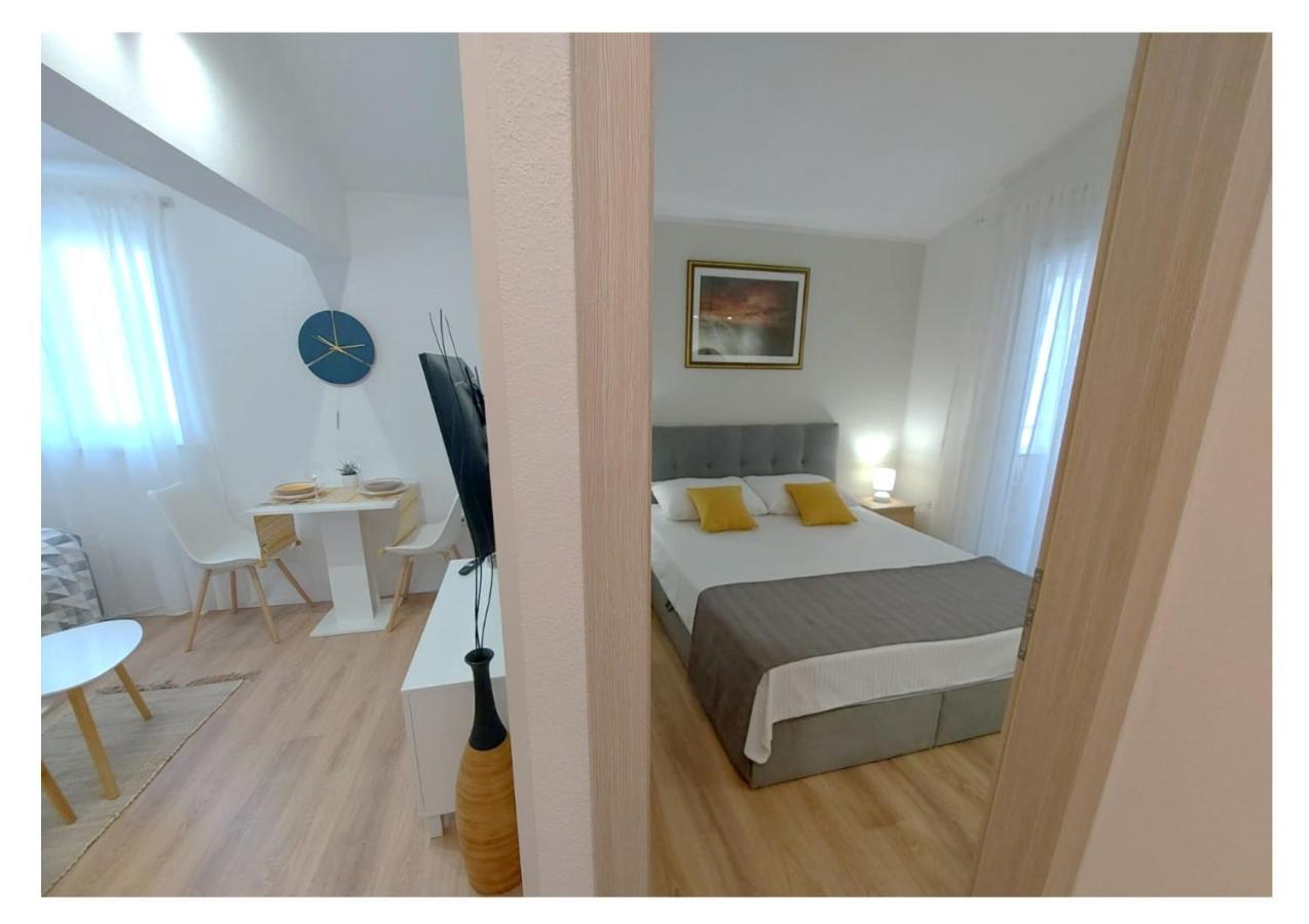 Apartments Fantasia Pula Ngoại thất bức ảnh